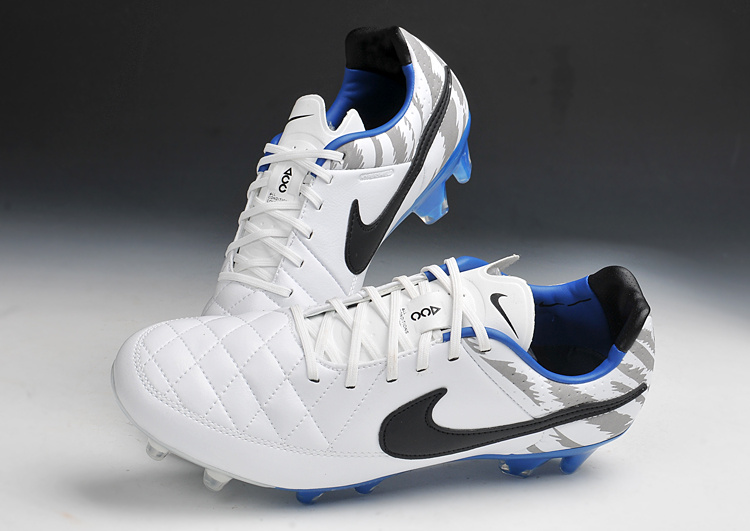 TIEMPO LEGEND V FG [R. 3] - Cliquez sur l'image pour la fermer