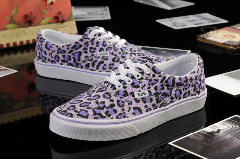 Vans Authentic [M. 06] - Cliquez sur l'image pour la fermer