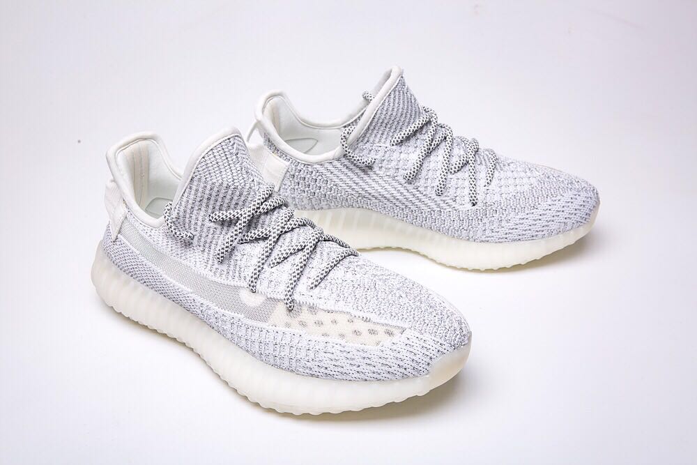 Yeezy Boost 350 V2 [R. 13] - Cliquez sur l'image pour la fermer