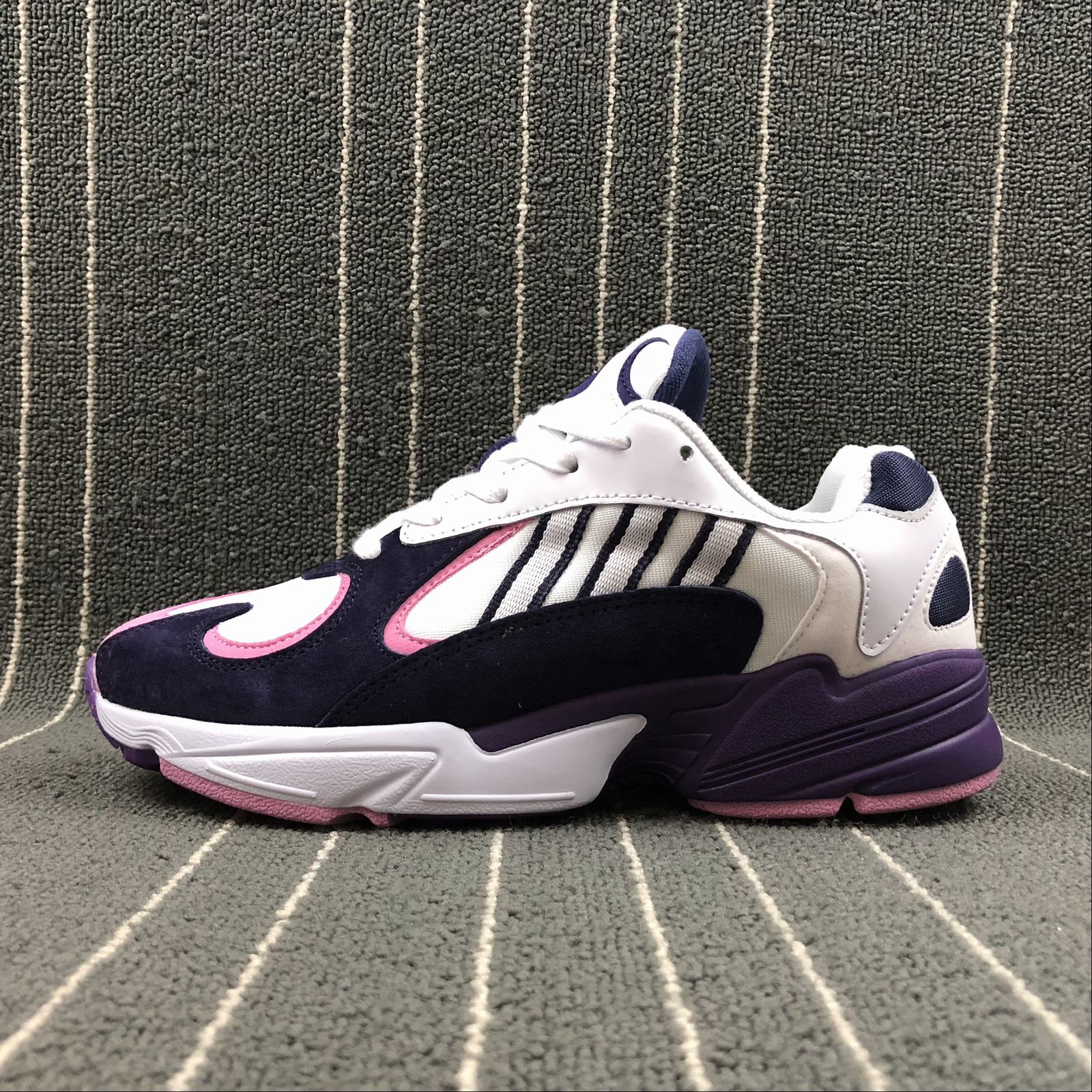 adidas Jung 1 [M. 5] - Cliquez sur l'image pour la fermer