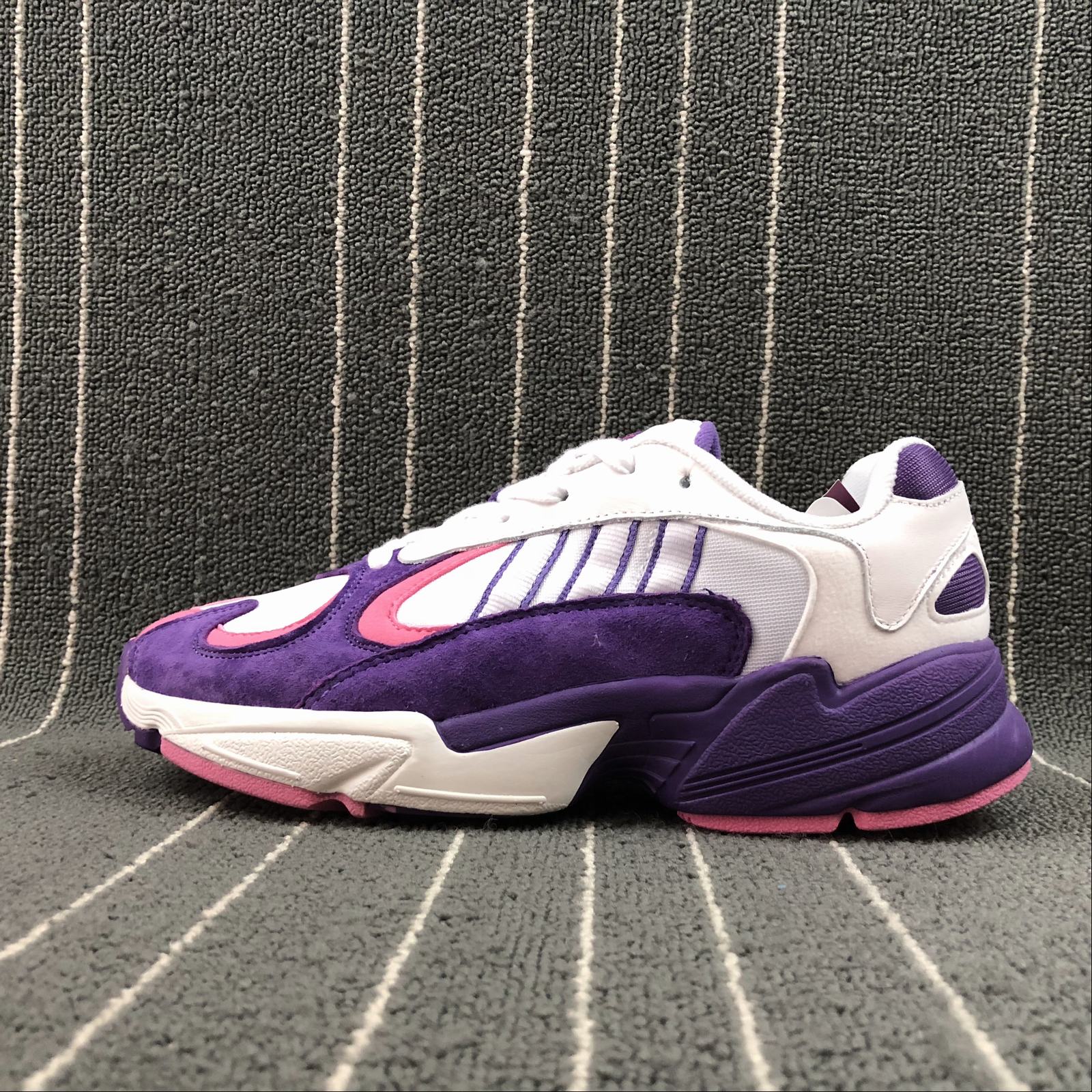 adidas Jung 1 [X. 7] - Cliquez sur l'image pour la fermer