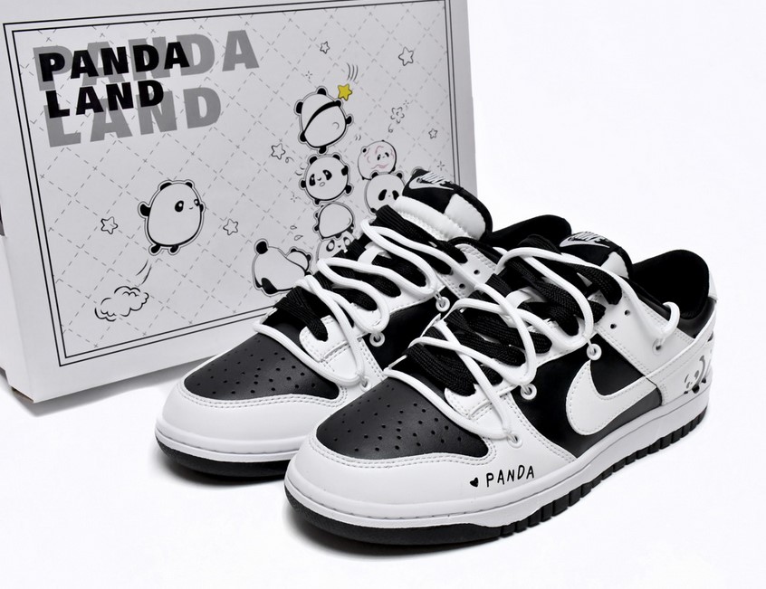 Nike SB Dunk Low 'PandaStrap' - Cliquez sur l'image pour la fermer