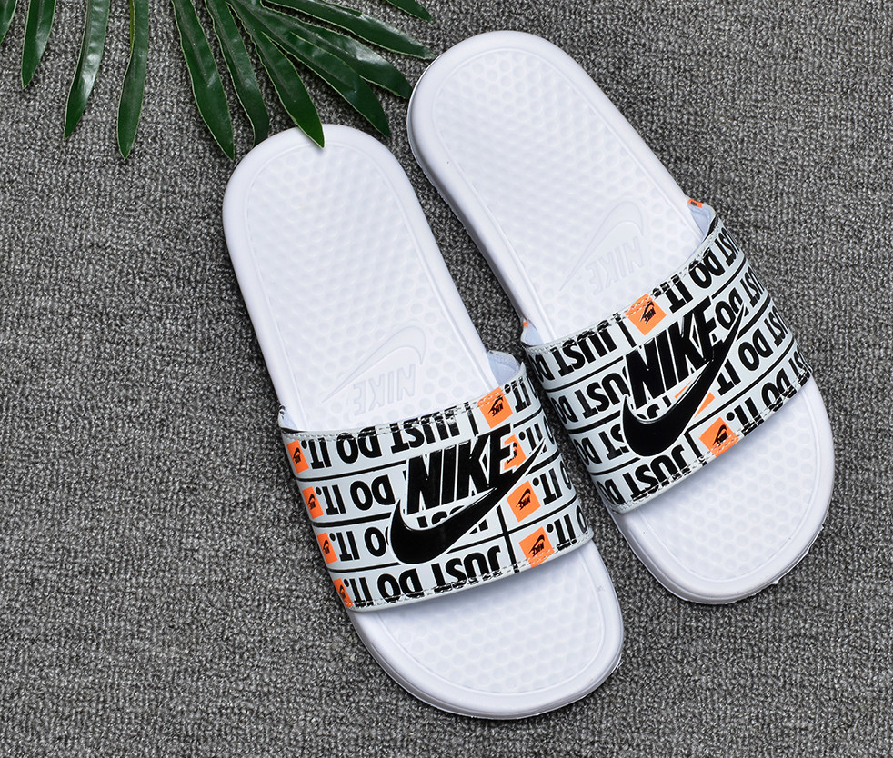 Sandales Nike [M. 2] - Cliquez sur l'image pour la fermer