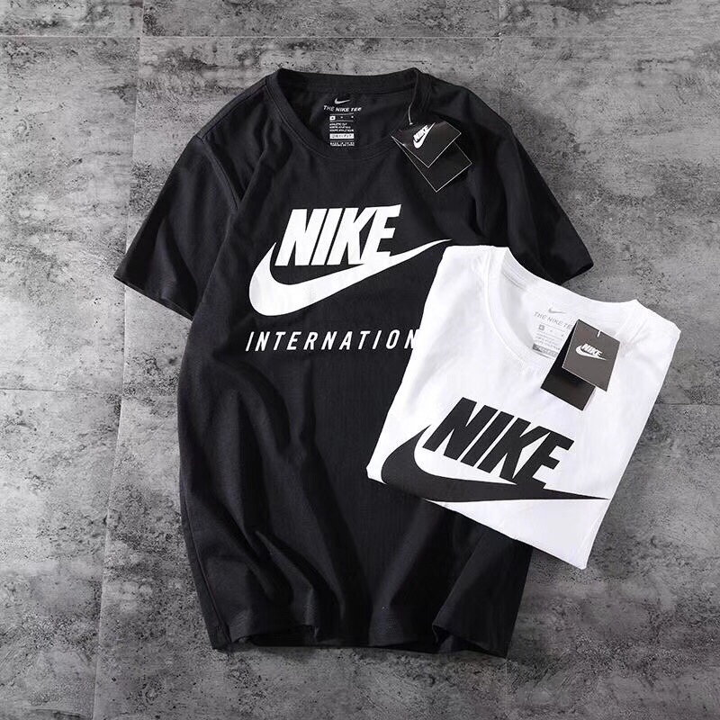 Pack T-Shirt Nike 'Black&White' - Cliquez sur l'image pour la fermer