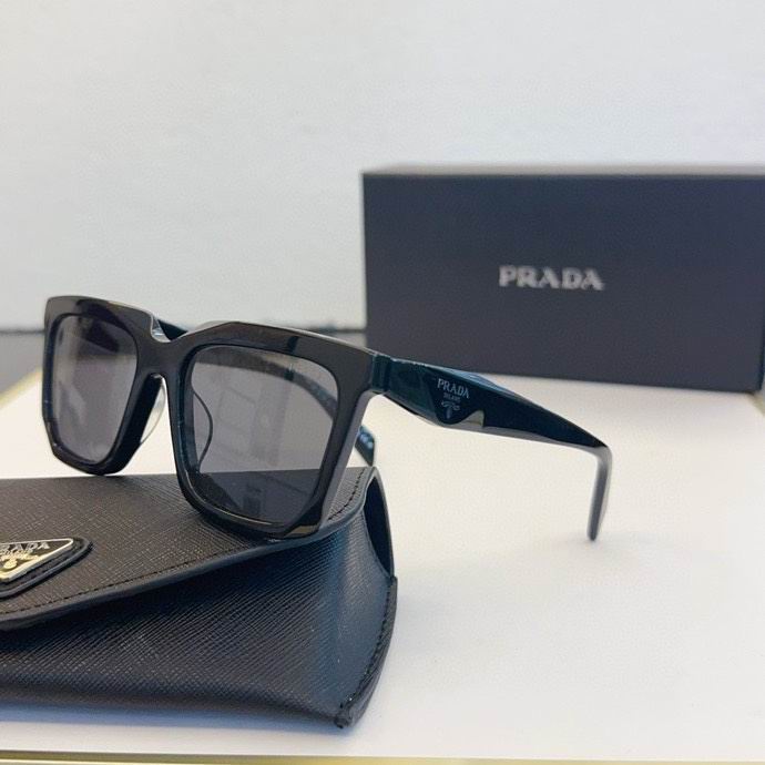 Lunettes de soleil Prada [M. 4] - Cliquez sur l'image pour la fermer