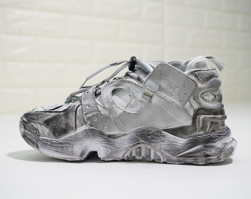 VETEMENTS X REEBOK INSTAPUMP FURY 'GENETICALLY MODIFIED' - Cliquez sur l'image pour la fermer