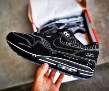 Custom S [R. 3]