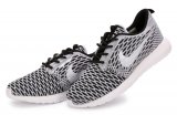 Roshe Flyknit [M. 5]