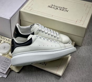 Alexander McQueen Trainer [M. 22]