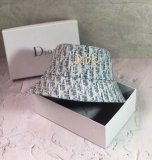Chapeux Dior [M. 1]