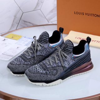 Louis Vuitton Trainer [M. 1]